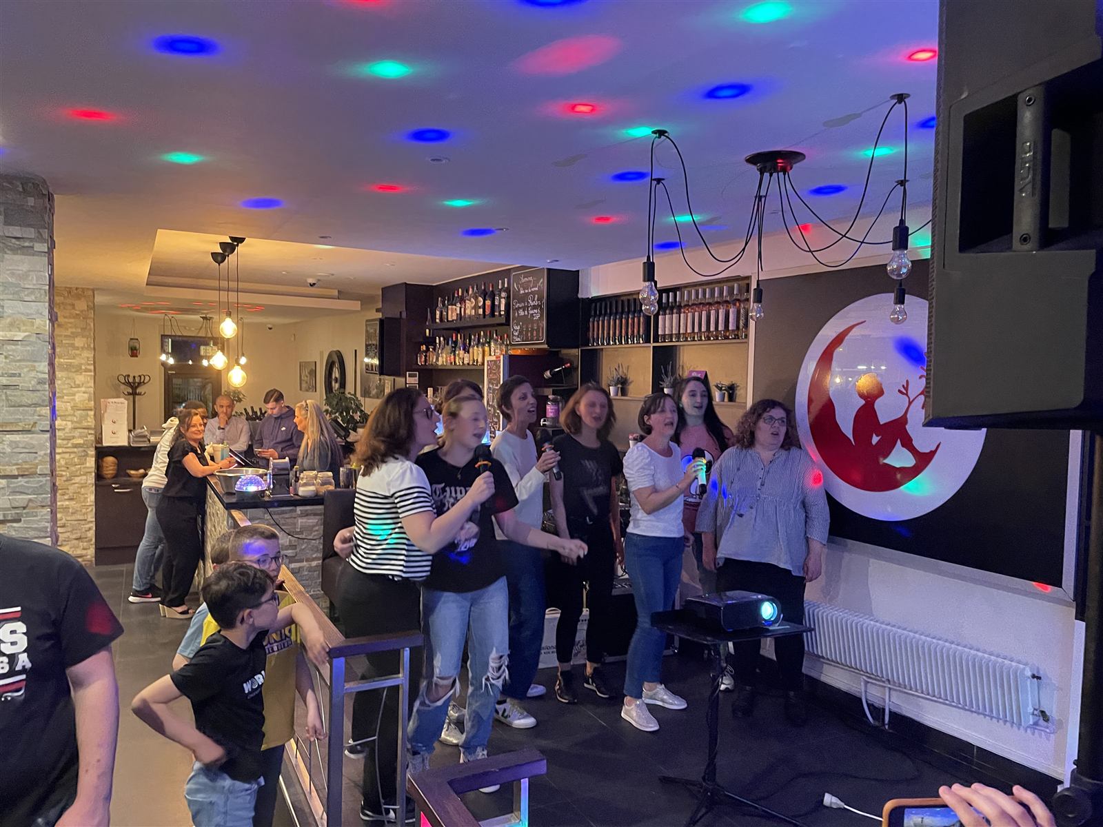Soirée karaoké à La Mezza Luna Clamart