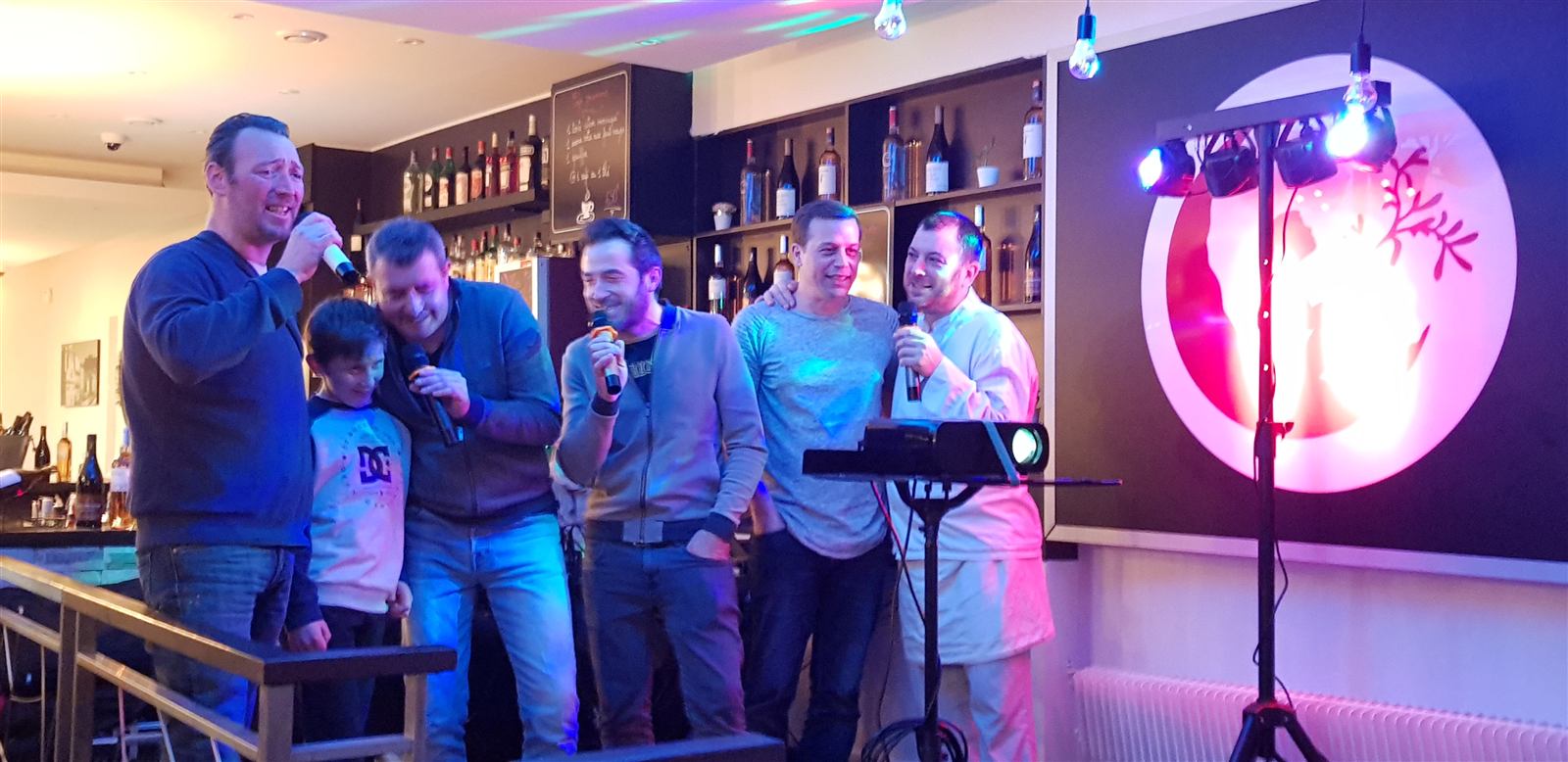 Salle du restaurant La Mezza Luna Clamart